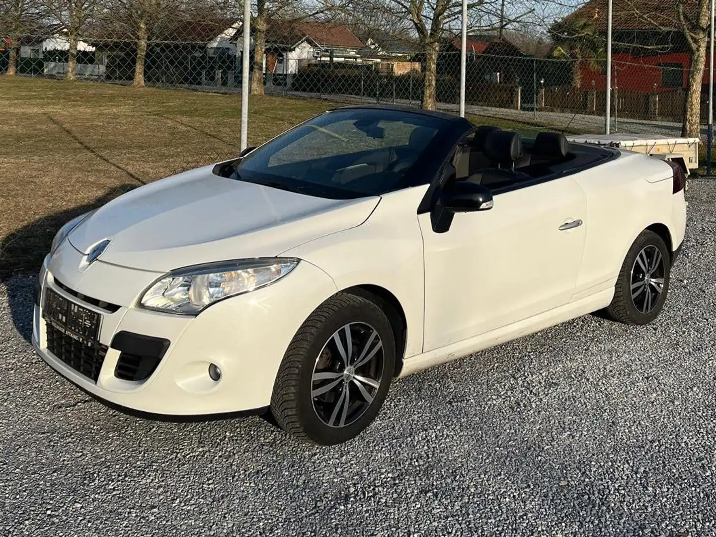 Renault Megane Mégane Coupe-Cabriolet dCi 110 DPF Weiß - 1