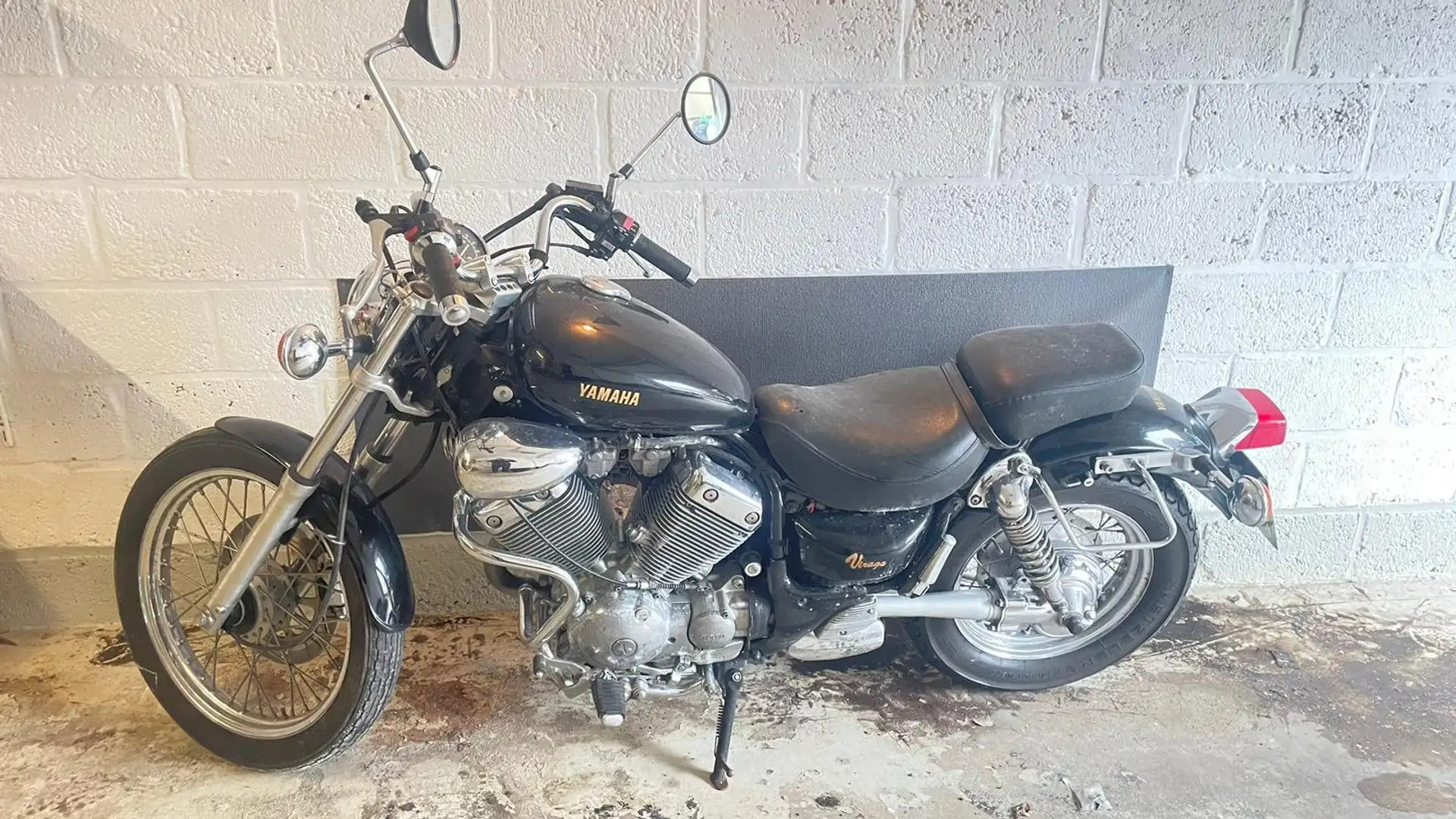 Yamaha XV 500 Siyah - 2
