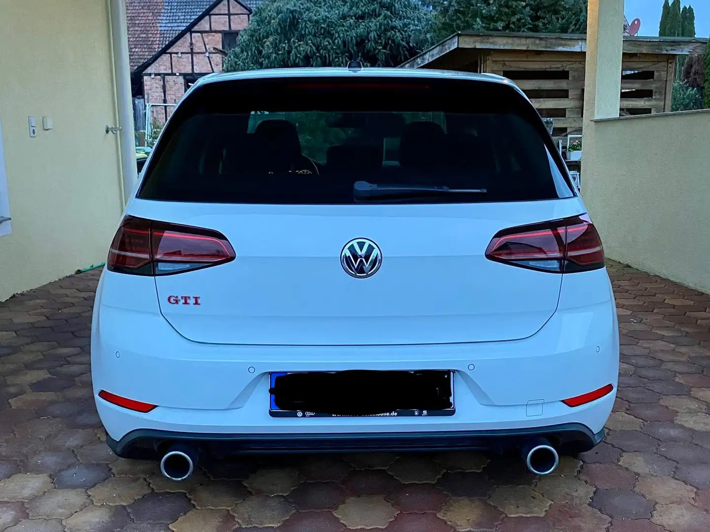 Volkswagen Golf GTI (BlueMotion Technology) Performance Weiß - 2