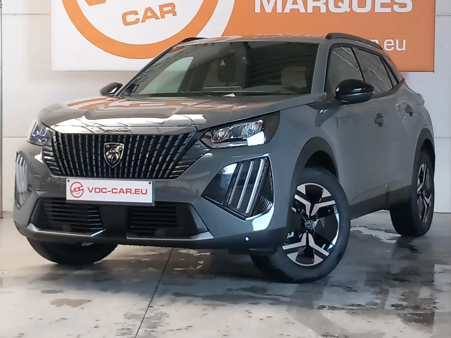 Peugeot 2008 ALLURE Gris - 1