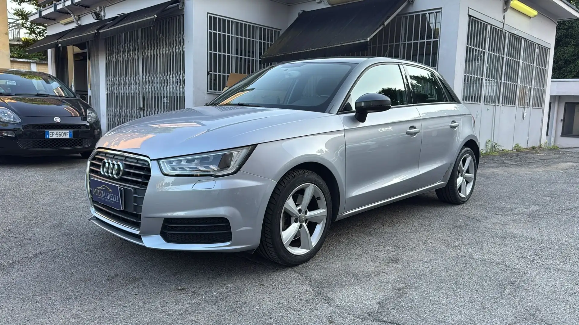 Audi A1 Sportback 1.6 tdi Design *E 6B* Grigio - 1
