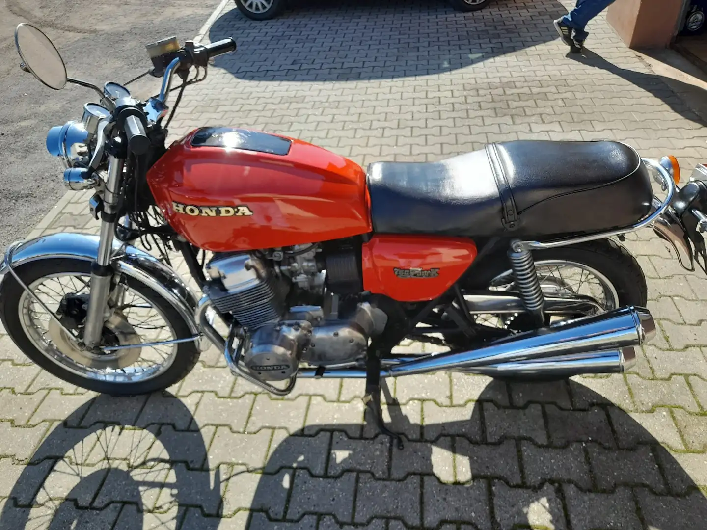 Honda CB 750 four K7 Rot - 1