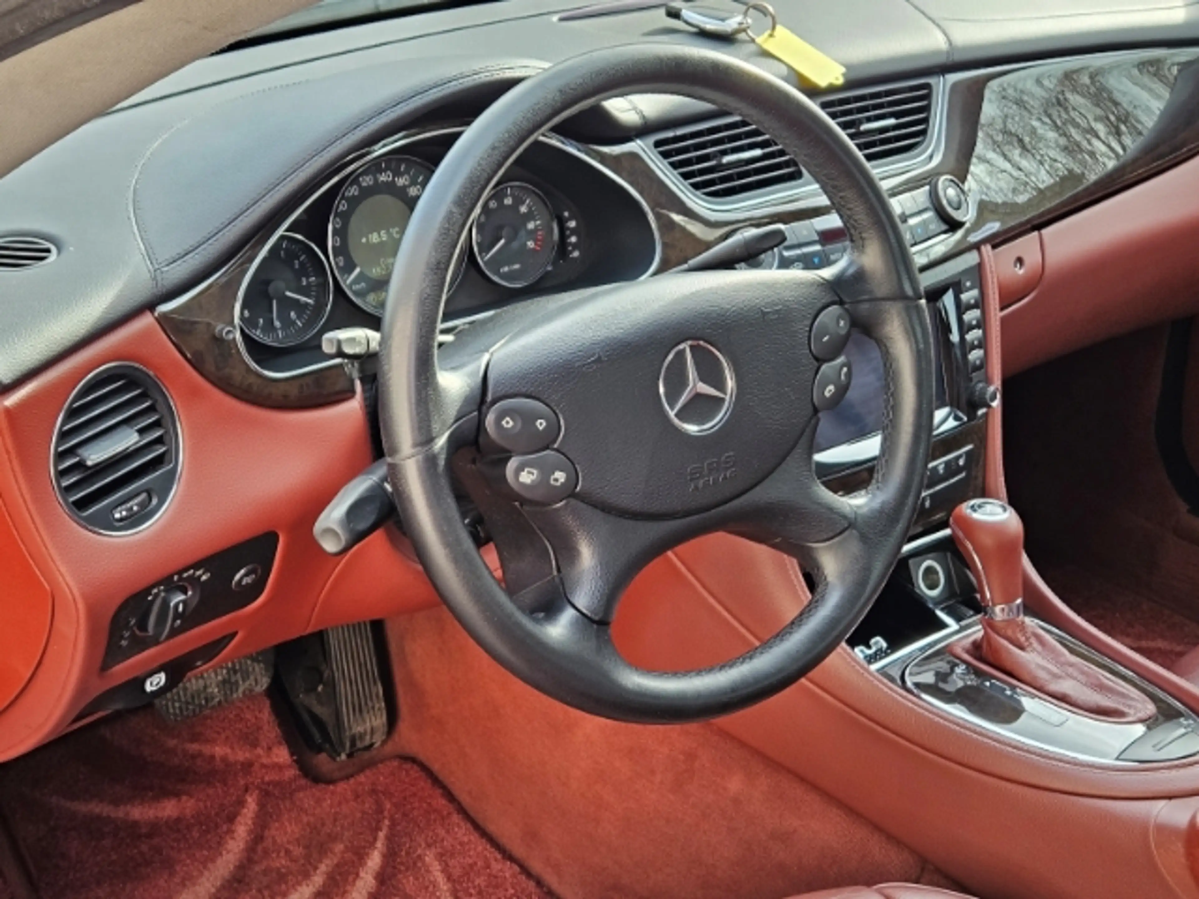 Mercedes-Benz CLS 350 Leder Memory Sitze Klimaautom e-Sitze SD SHZ Tel.- — photo 14