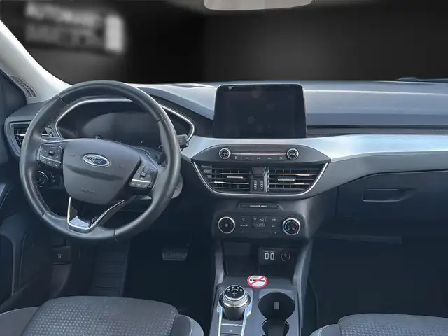 Ford Focus view 17