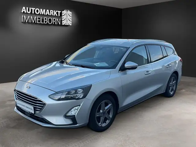 Ford Focus view 4