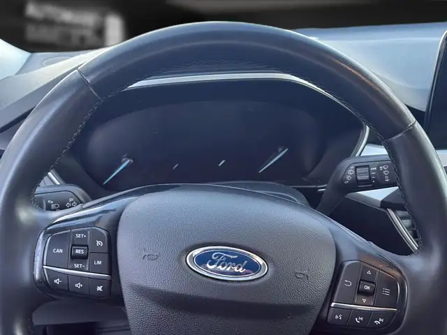 Ford Focus view 20