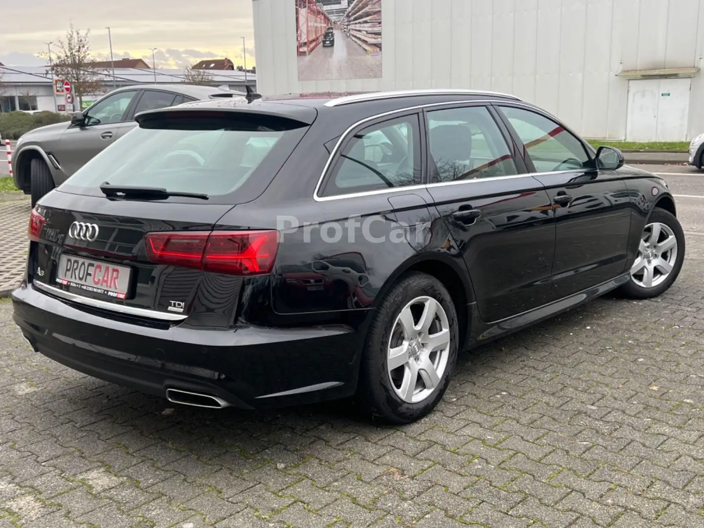 Audi A6 Avant 2.0 TDI ultra,Navi,ACC,PDC,Panorama,SHZ Schwarz - 2