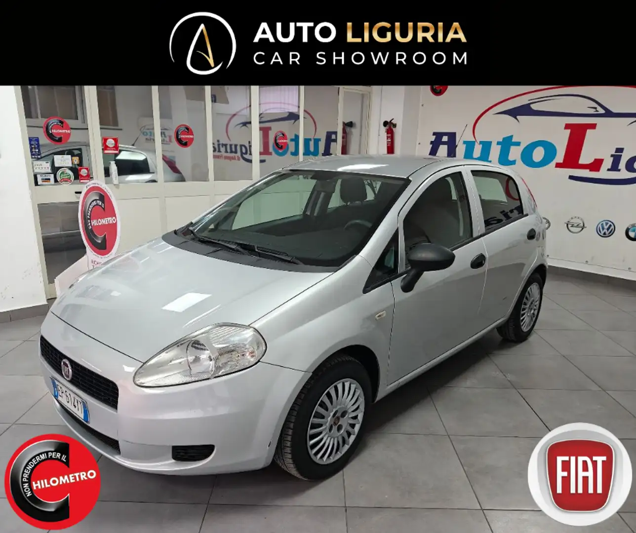 Fiat Grande Punto 1300 MULTIJET 5P 75CV Grigio - 1