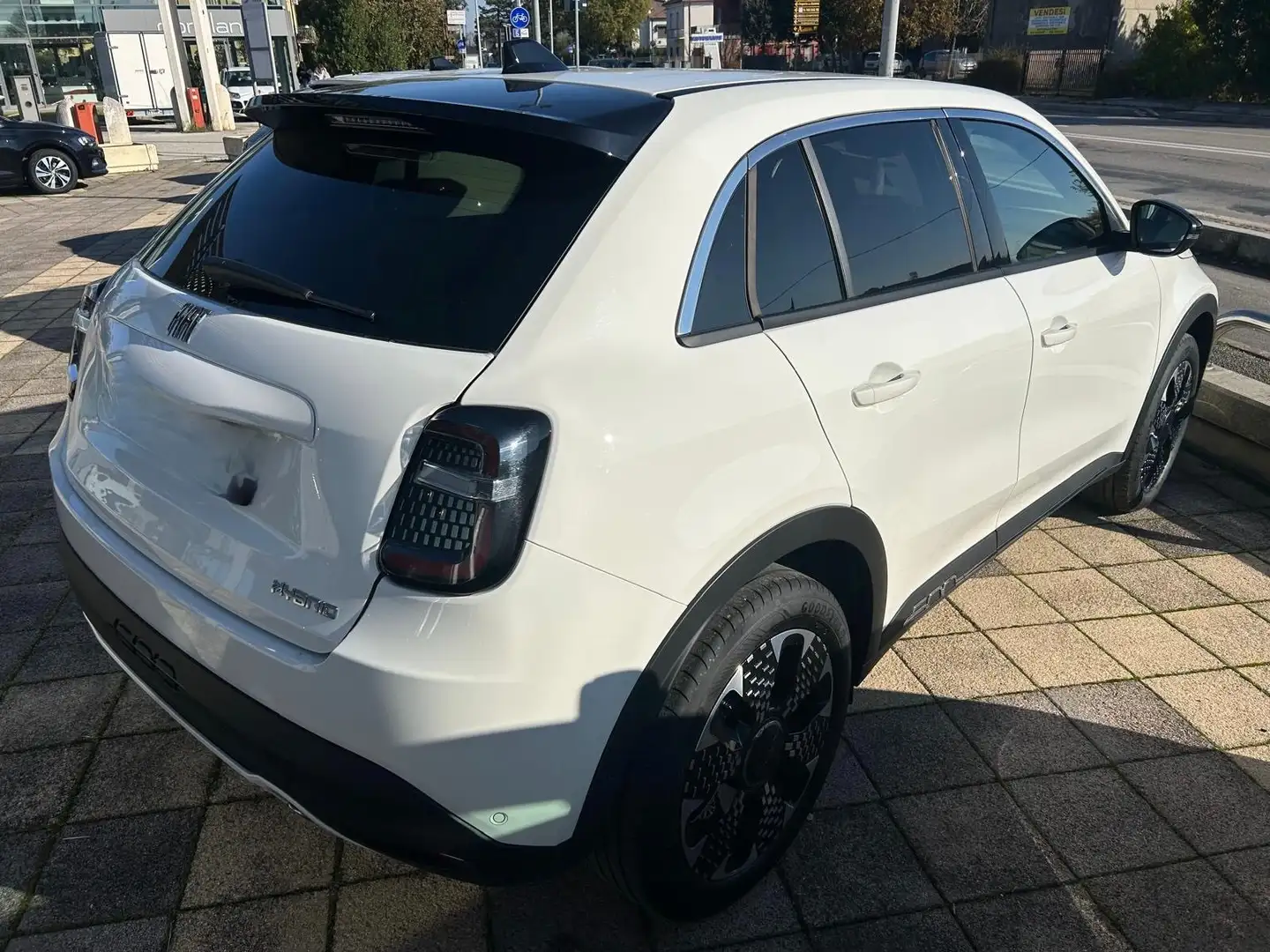 Fiat 600 1.2 hybrid La Prima 110cv auto Bianco - 2