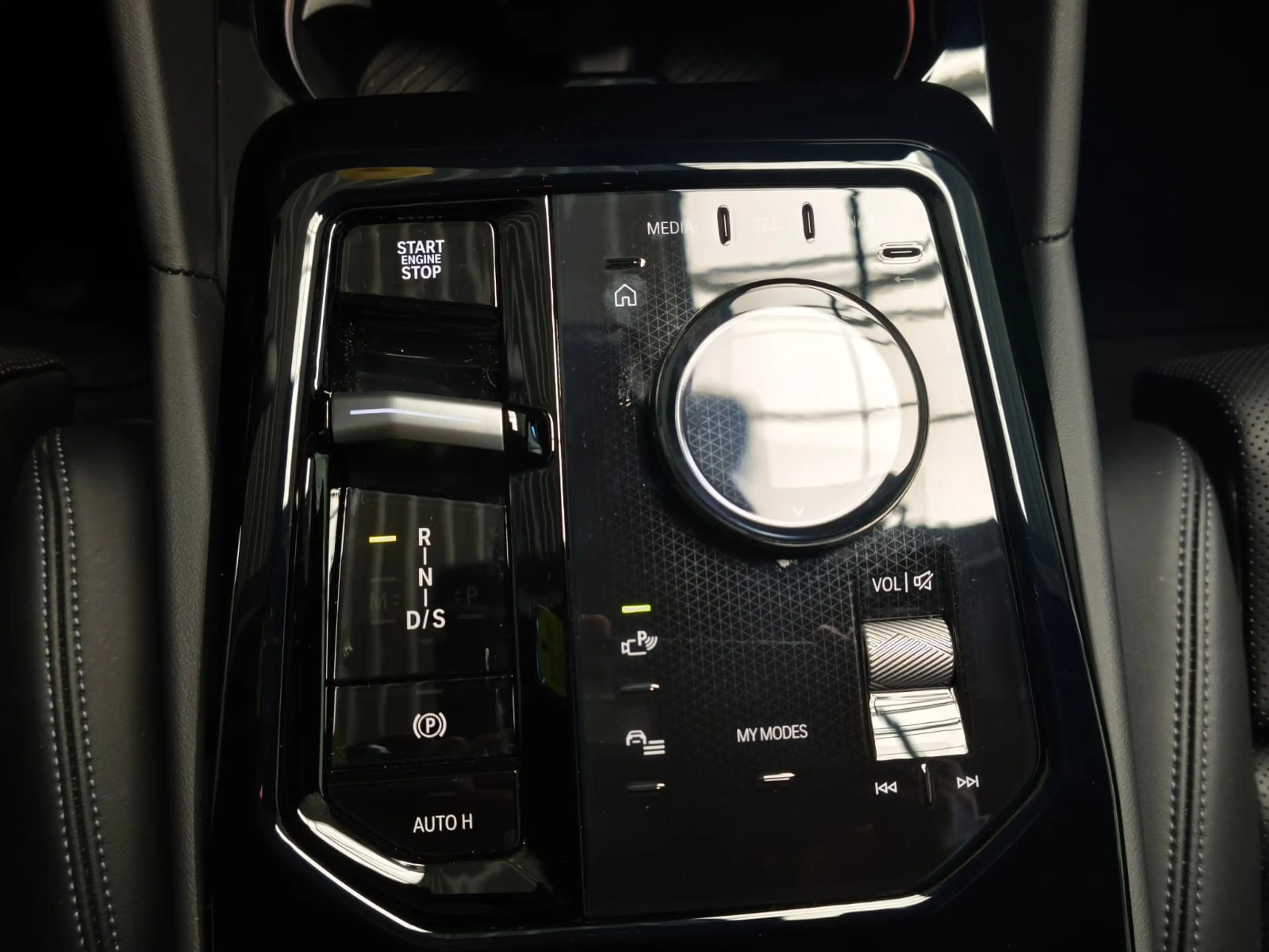 BMW 520 d xDrive M Sport ACC/360°/AHK/20"/HUD — photo 10