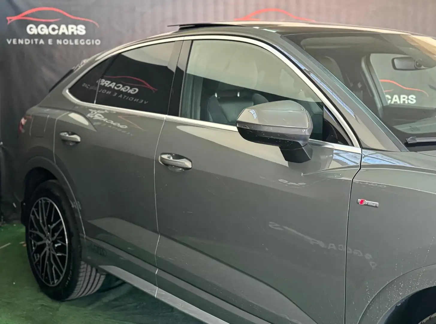Audi Q3 Q3 Sportback 40 2.0 tdi S line edition Grigio - 2