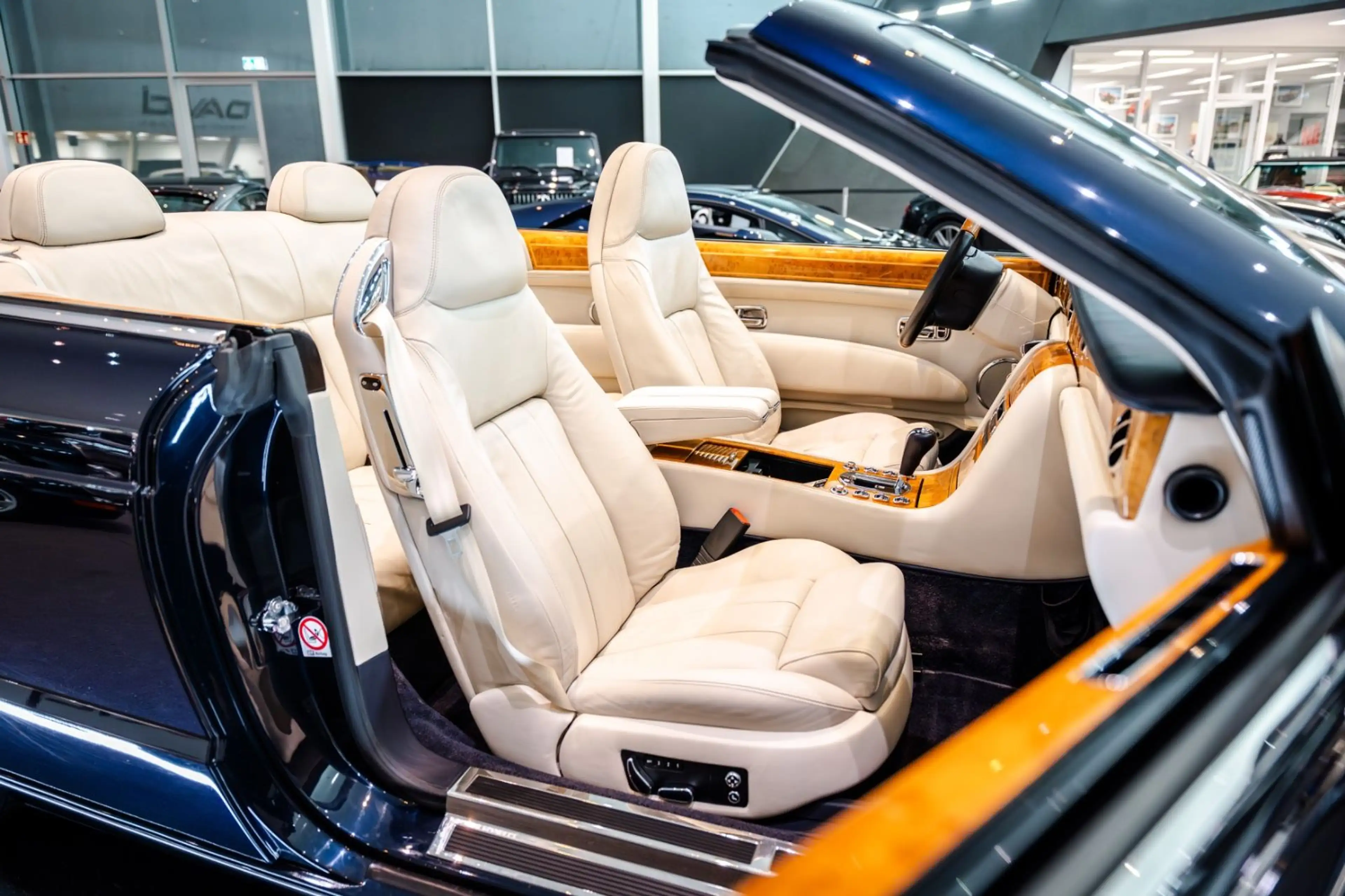Bentley Azure Cabriolet*3. Hand*Wenig KM*Unfallfrei* — photo 15