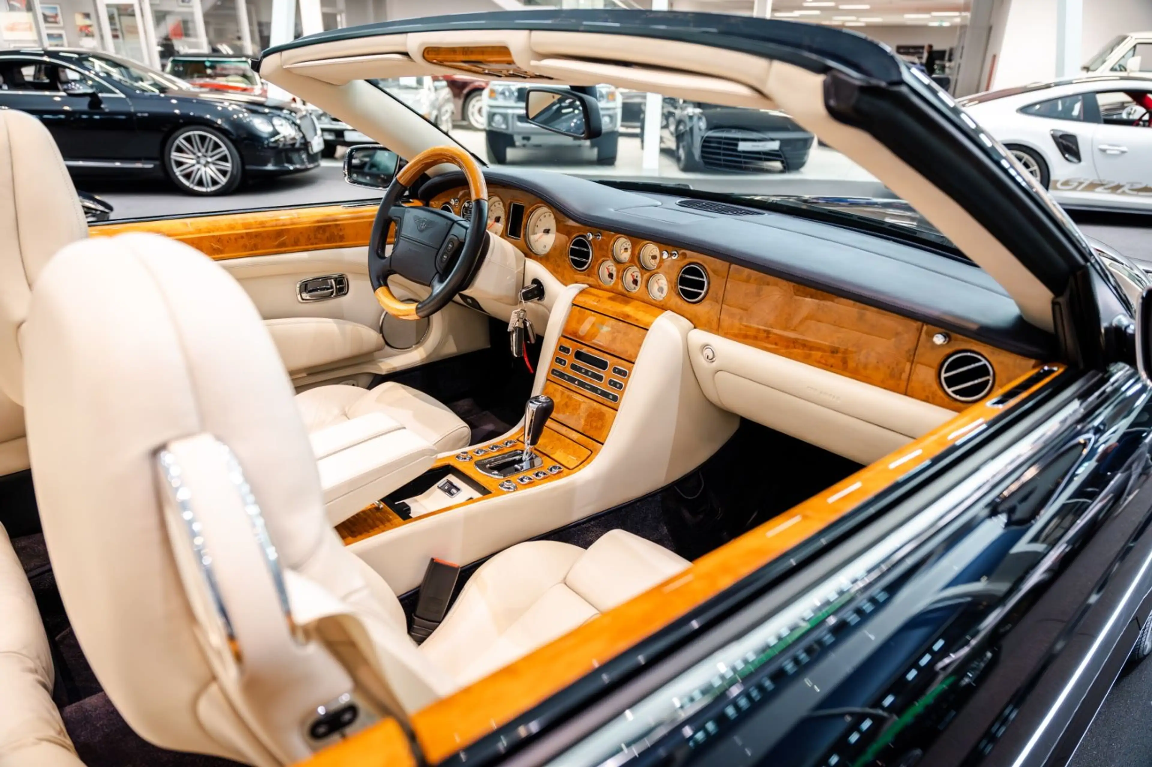 Bentley Azure Cabriolet*3. Hand*Wenig KM*Unfallfrei* — photo 14