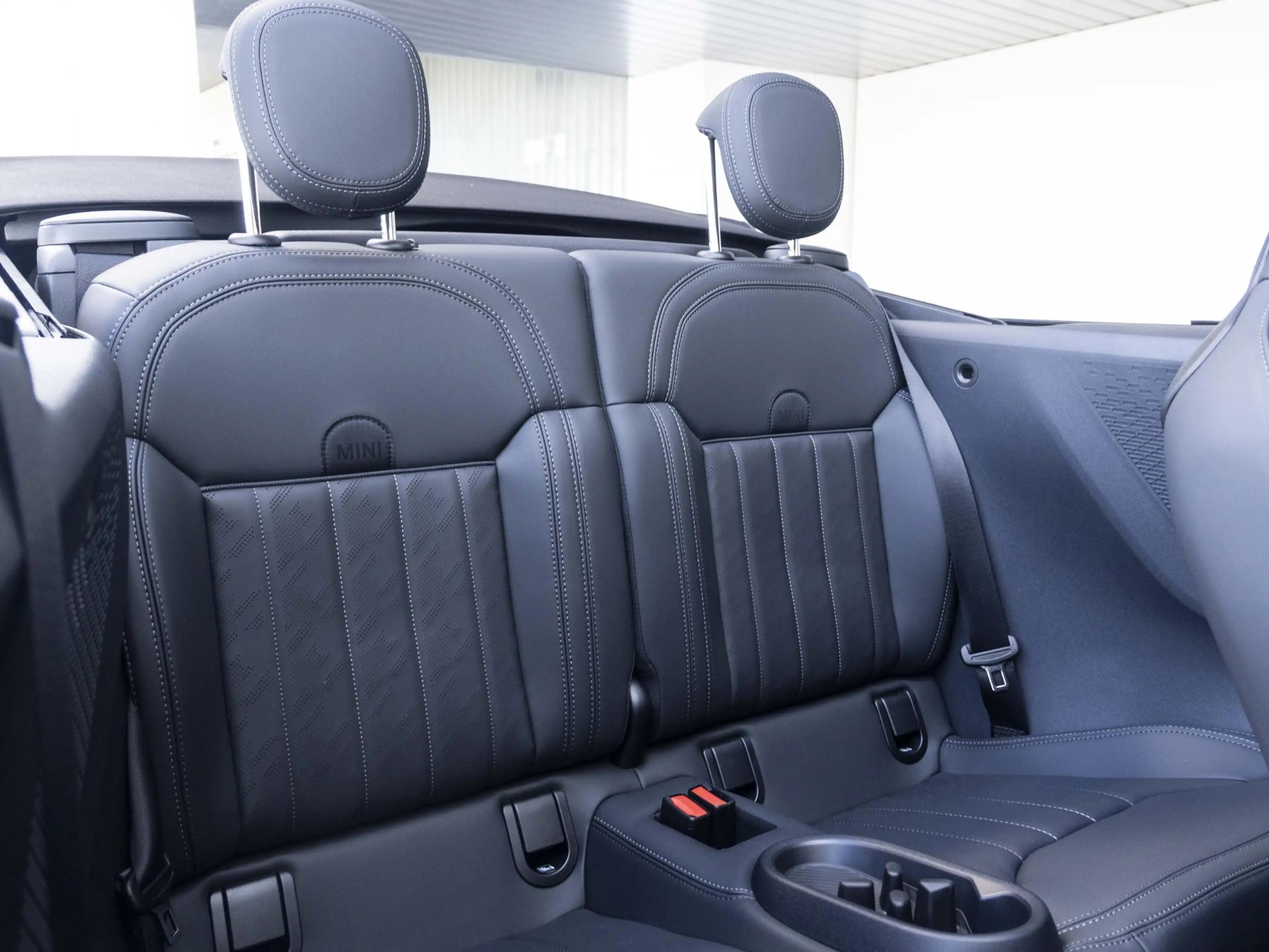 MINI Cooper C Cabrio John Cooper Works Trim | Pakket XL — photo 12