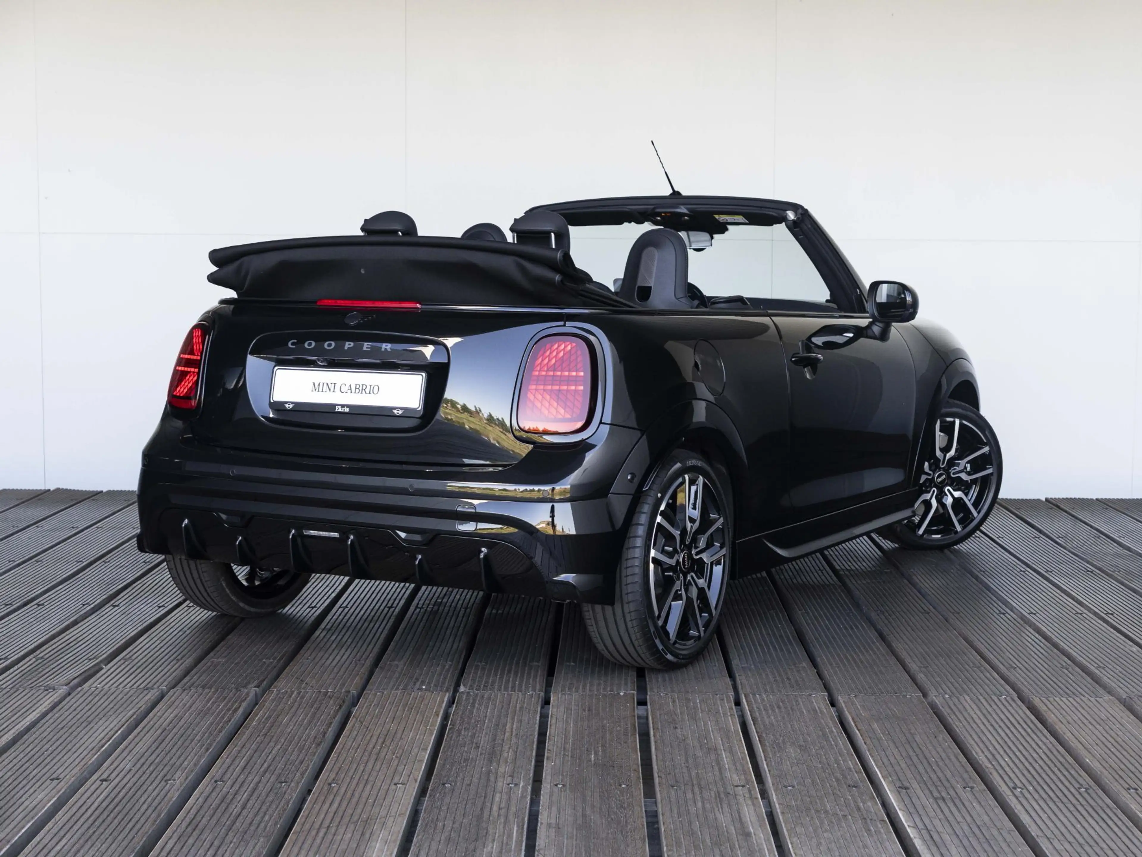 MINI Cooper C Cabrio John Cooper Works Trim | Pakket XL — photo 2
