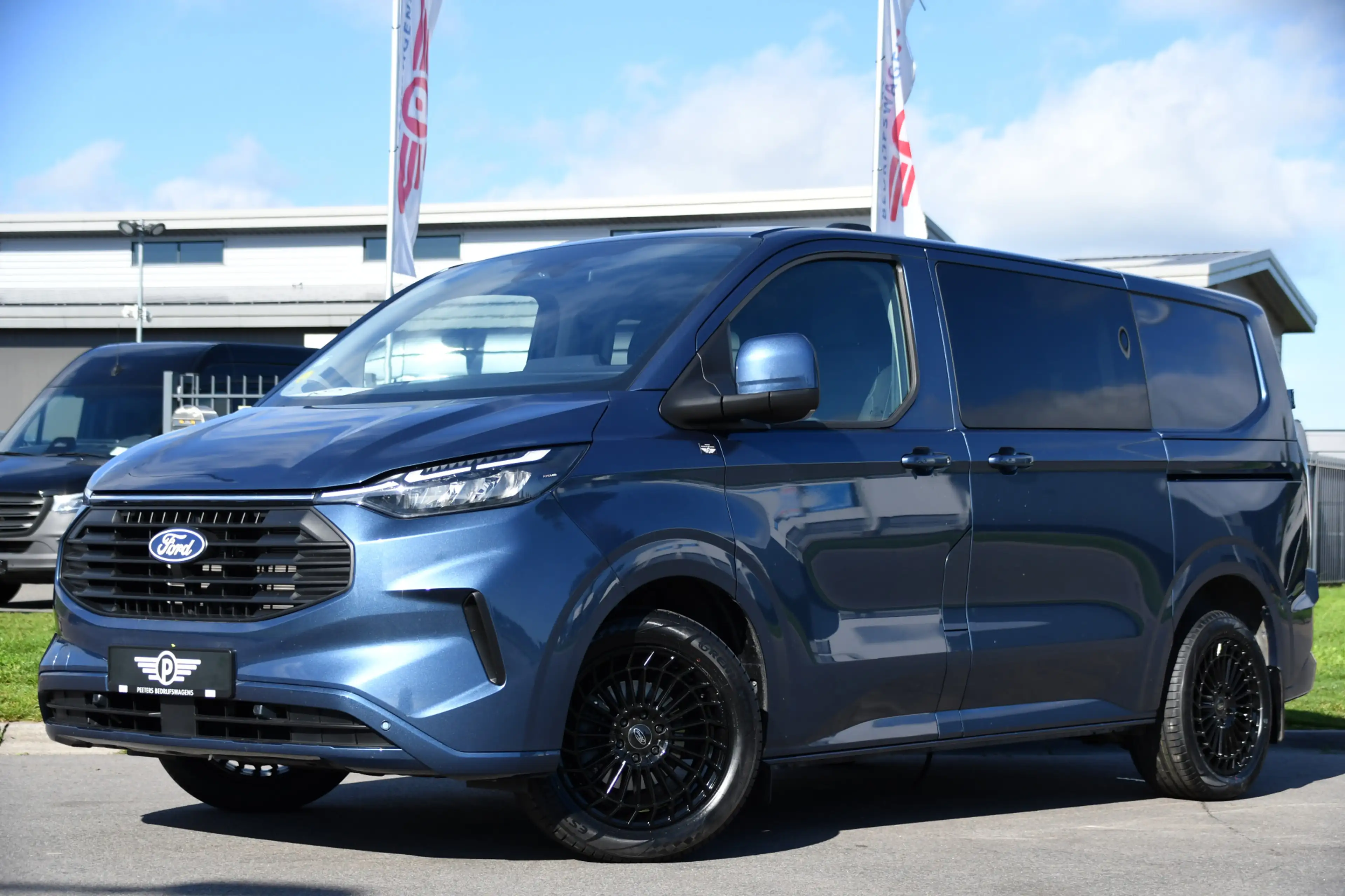 Ford Transit Custom 300 2.0 TDCI L1H1 DC Limited PB Edition Adaptieve — photo 4