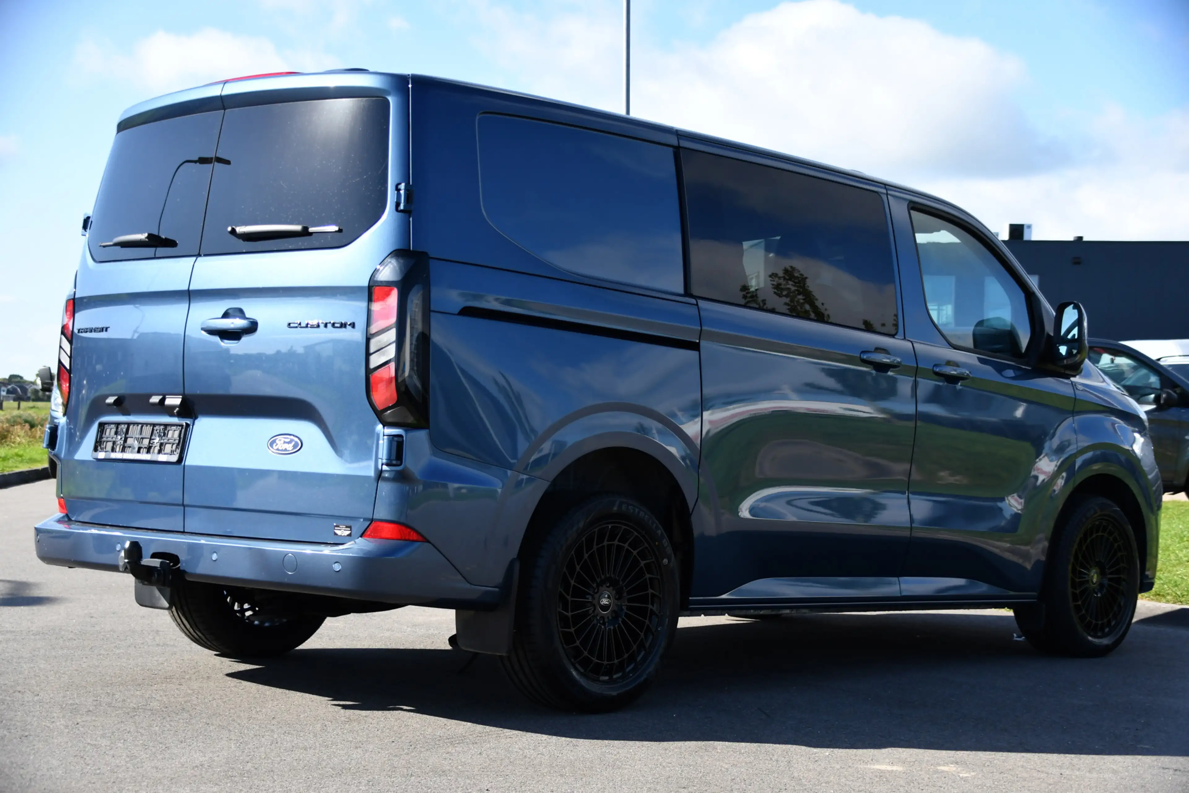 Ford Transit Custom 300 2.0 TDCI L1H1 DC Limited PB Edition Adaptieve — photo 6