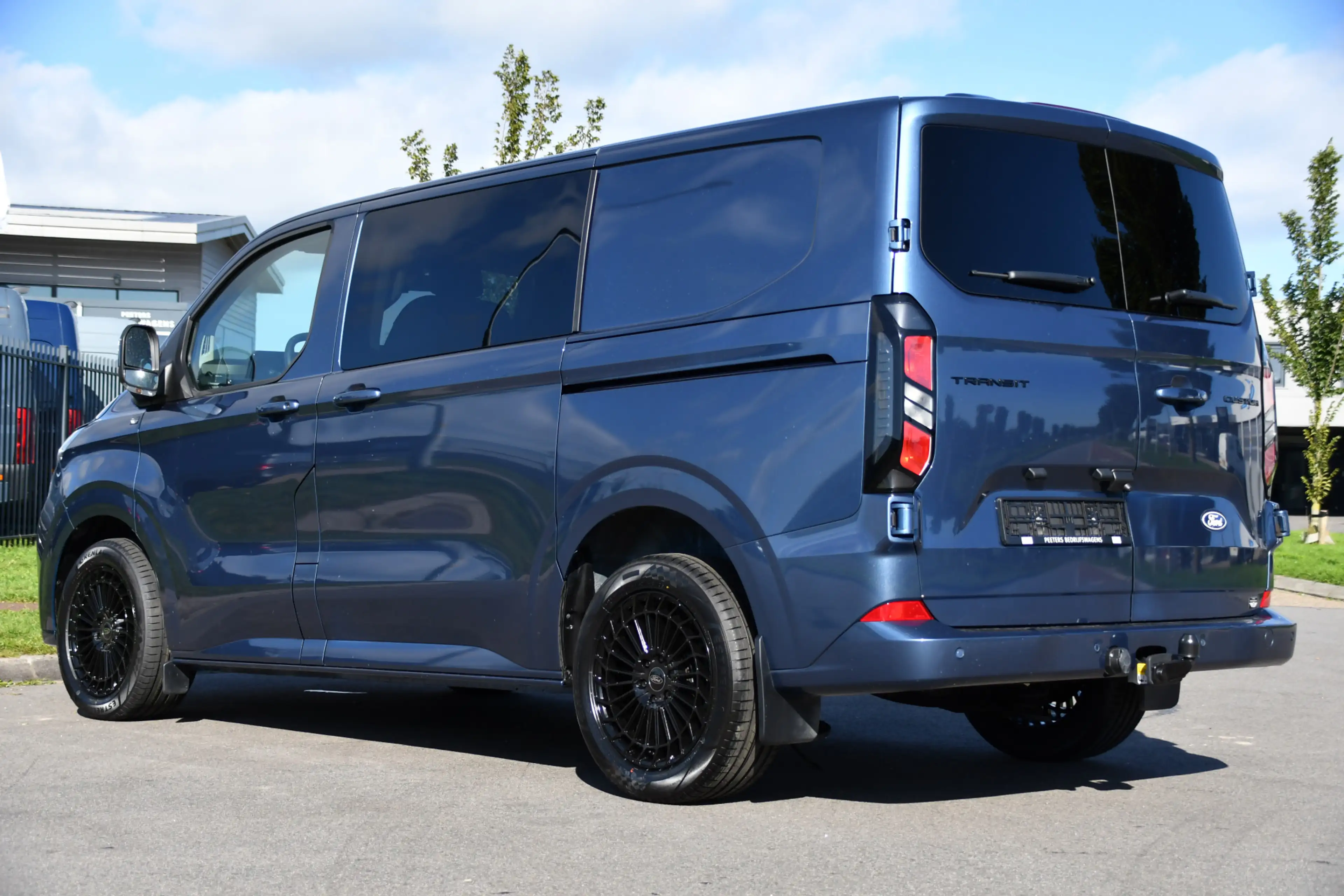 Ford Transit Custom 300 2.0 TDCI L1H1 DC Limited PB Edition Adaptieve — photo 3
