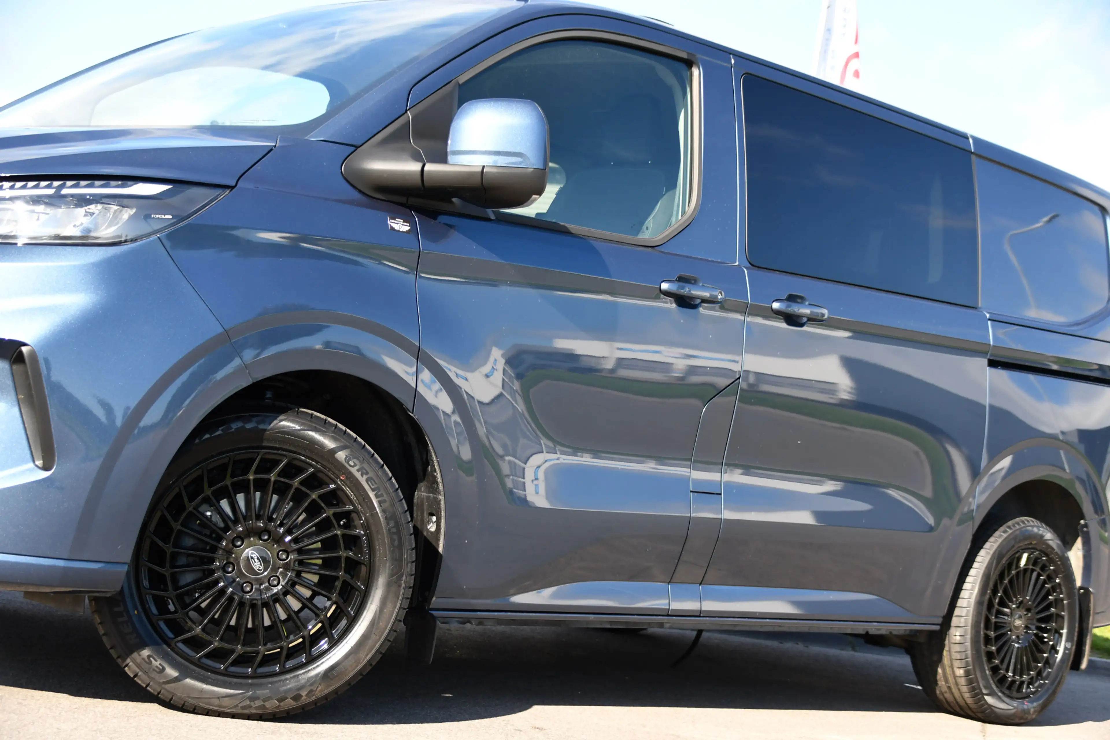 Ford Transit Custom 300 2.0 TDCI L1H1 DC Limited PB Edition Adaptieve — photo 34