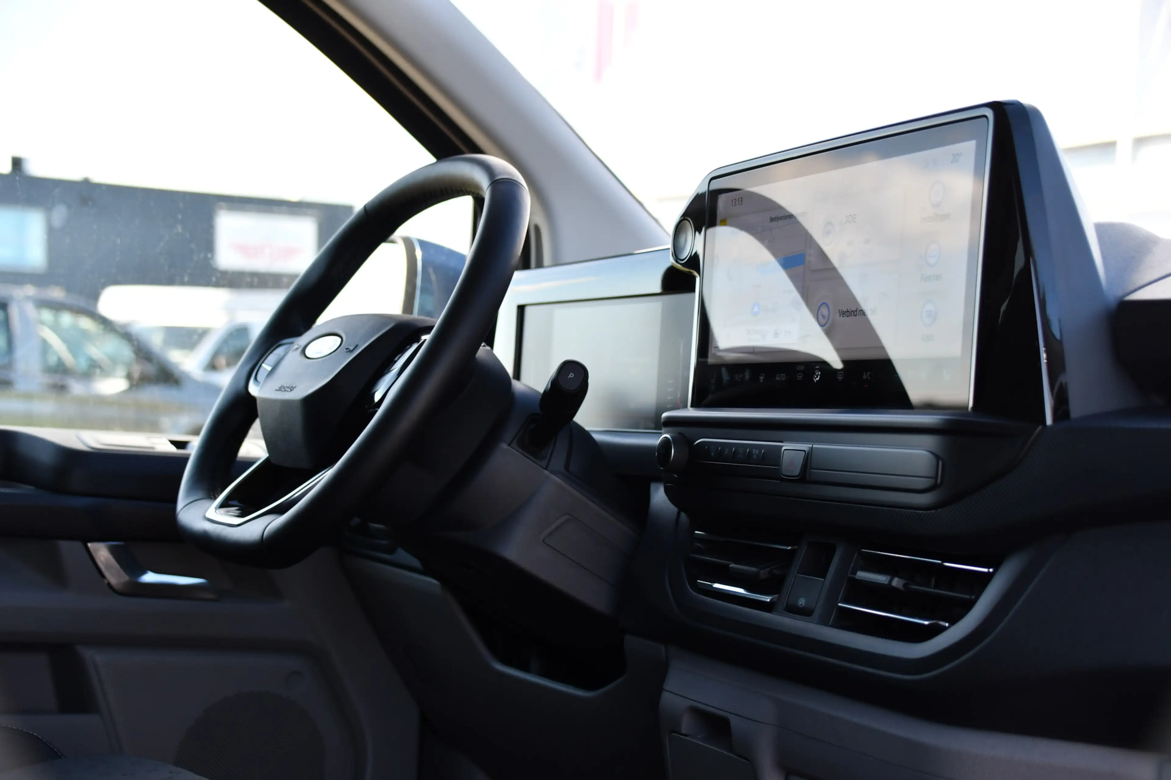 Ford Transit Custom 300 2.0 TDCI L1H1 DC Limited PB Edition Adaptieve — photo 24