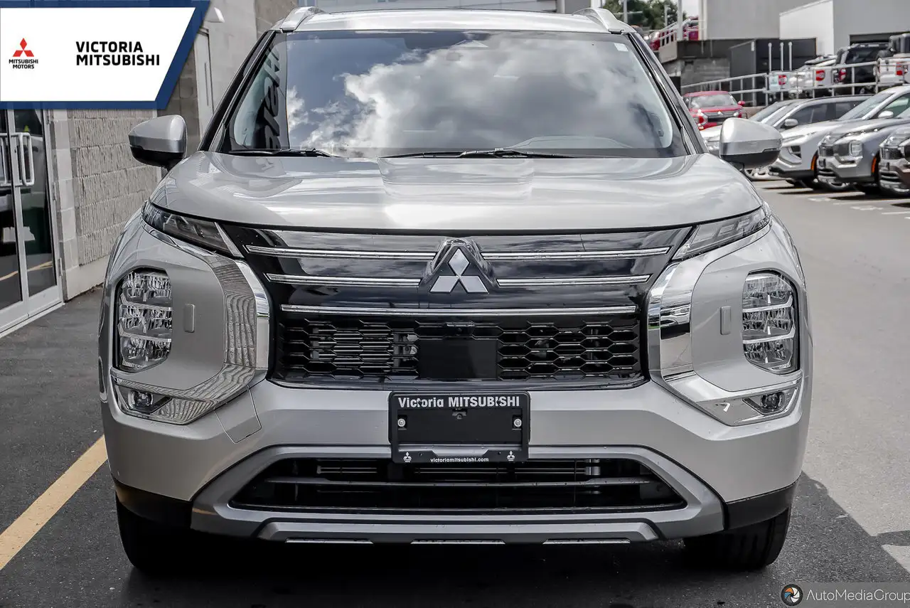 Mitsubishi Outlander снимка Mitsubishi Outlander