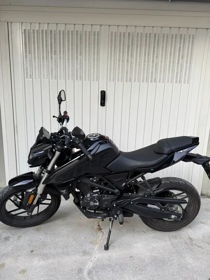 Voge R125 Nero - 2