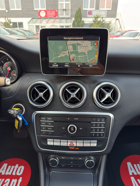 Mercedes-Benz A 180 BlueEfficiency Urban*8-FACH*BCM*NAVI*SHZ* — photo 10