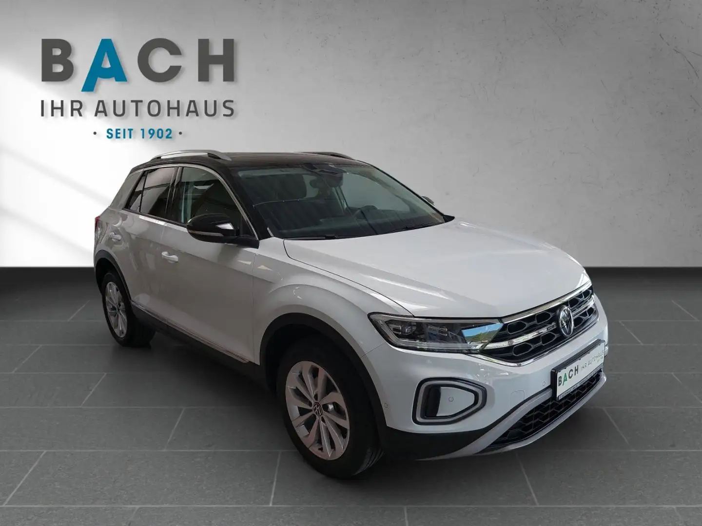 Volkswagen T-Roc Style Standheizung Navi LED Plus Wit - 2