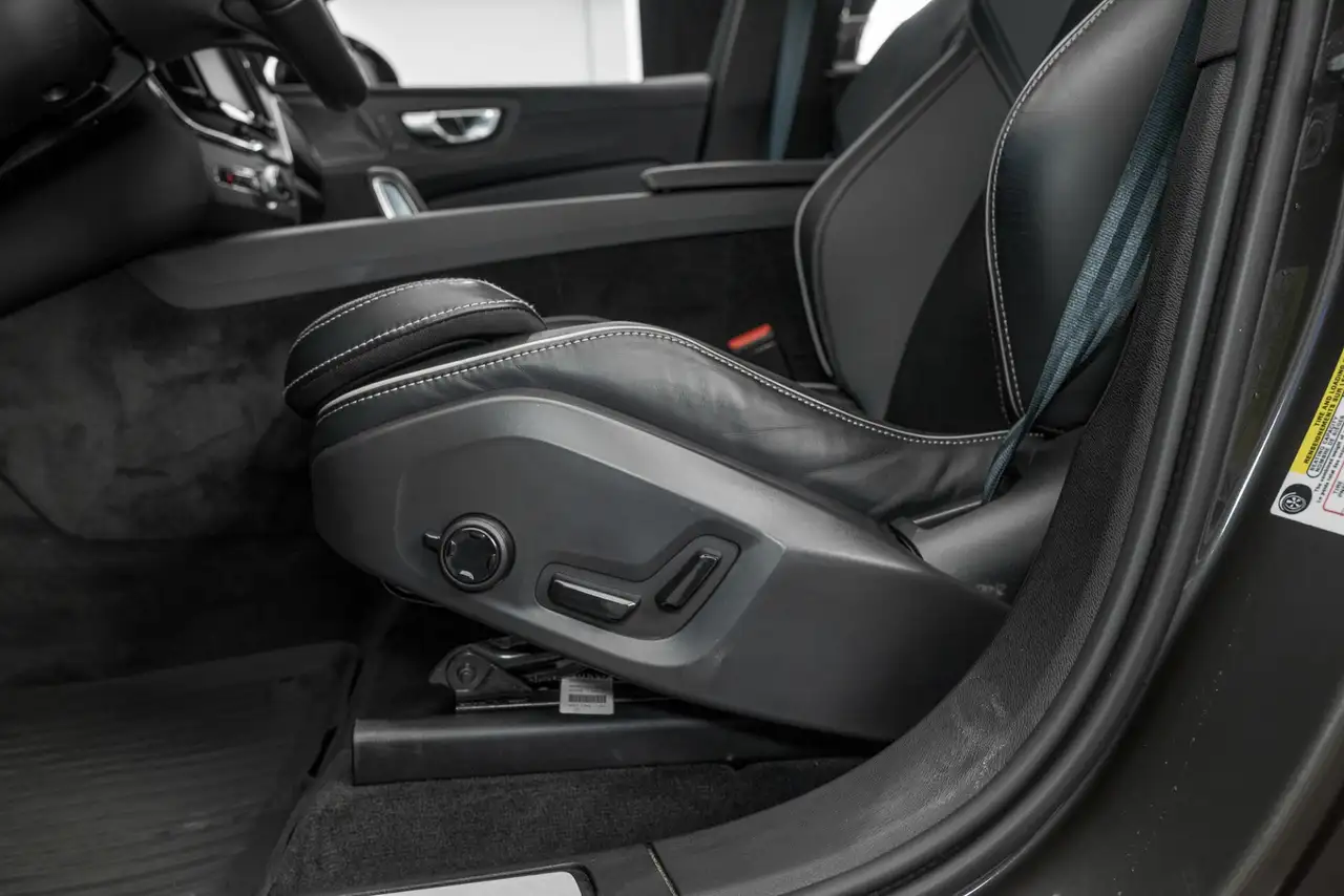 Volvo XC60 снимка Volvo XC60