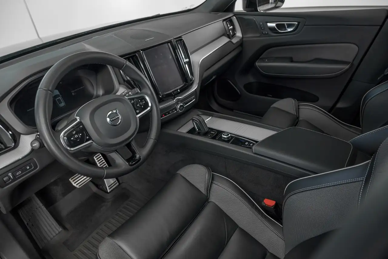 Volvo XC60 снимка Volvo XC60