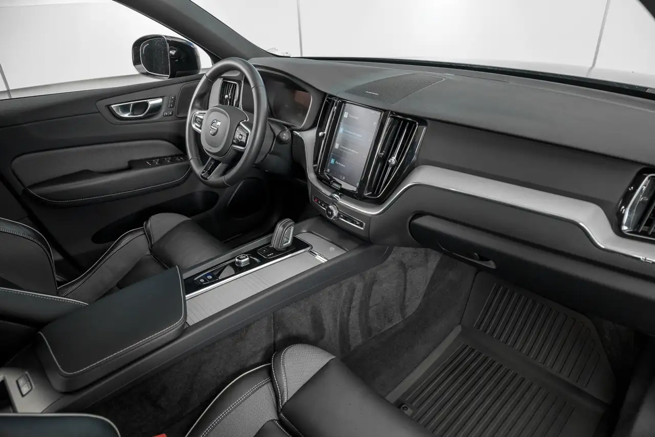 Volvo XC60 снимка Volvo XC60