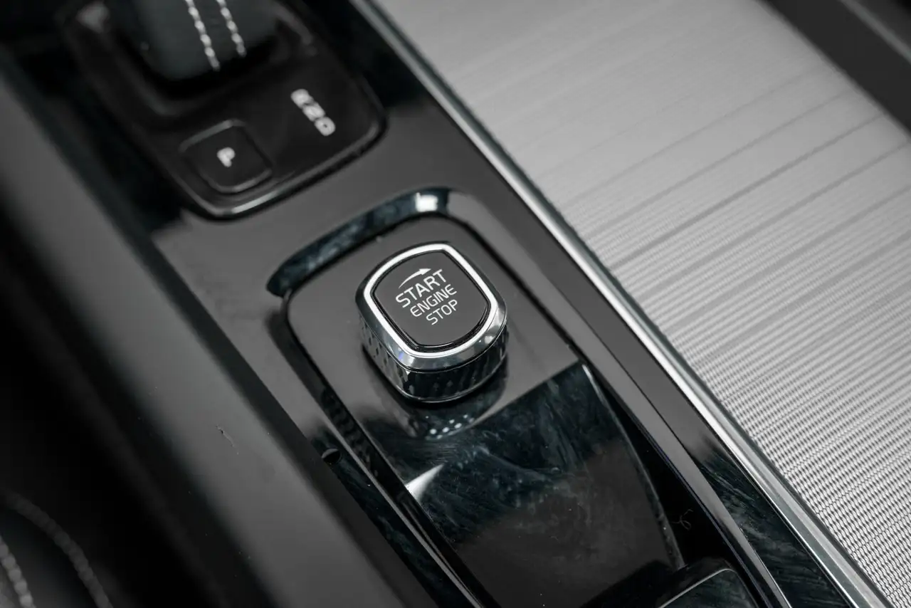 Volvo XC60 снимка Volvo XC60