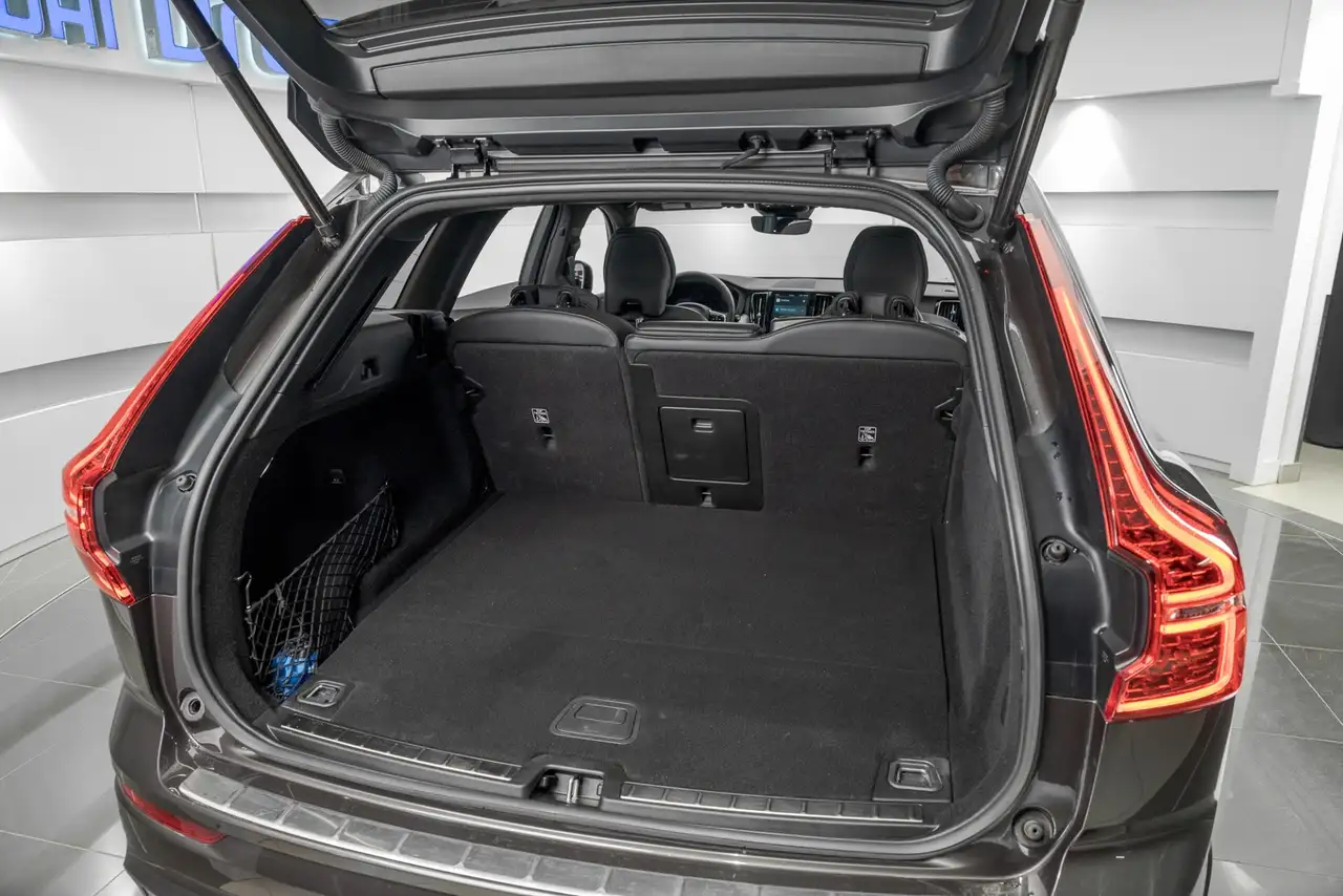 Volvo XC60 снимка Volvo XC60