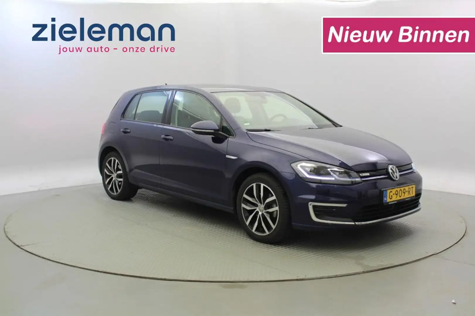 Volkswagen e-Golf Stoelverw. Carplay, Camera, Cruise, SOH 92% Blauw - 1