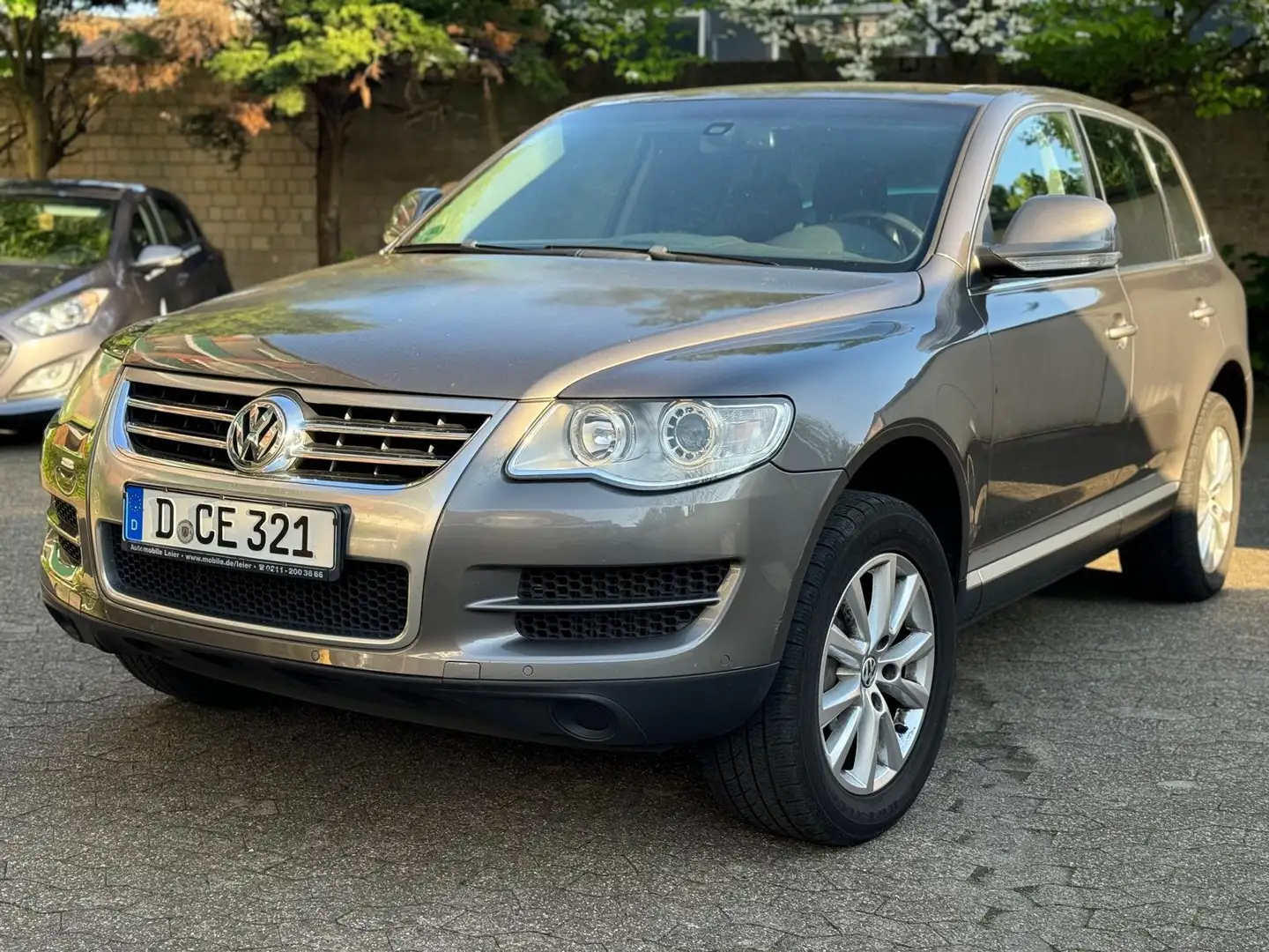 Volkswagen Touareg V6 TDI Gris - 1