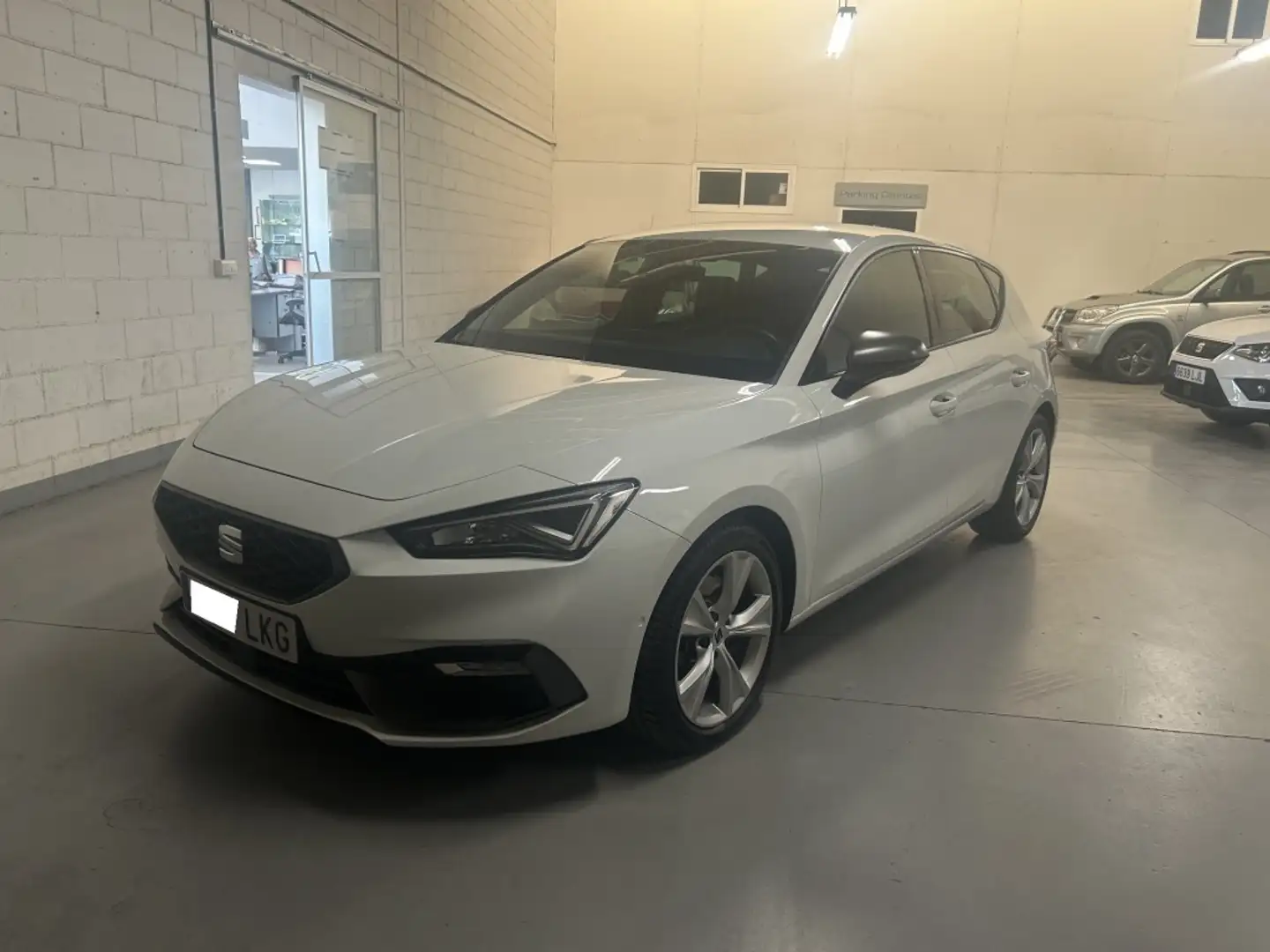 SEAT Leon 1.5 TSI S&S FR 150 Blanco - 1
