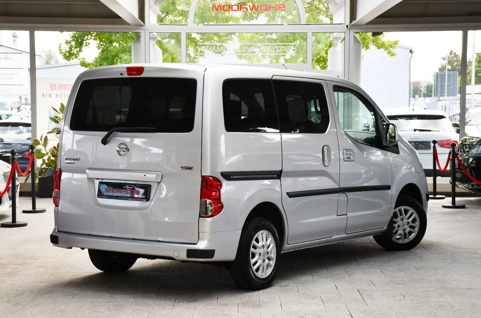 Nissan NV200 Evalia Premium Klima 7 Sitzer Kamera Silber - 2