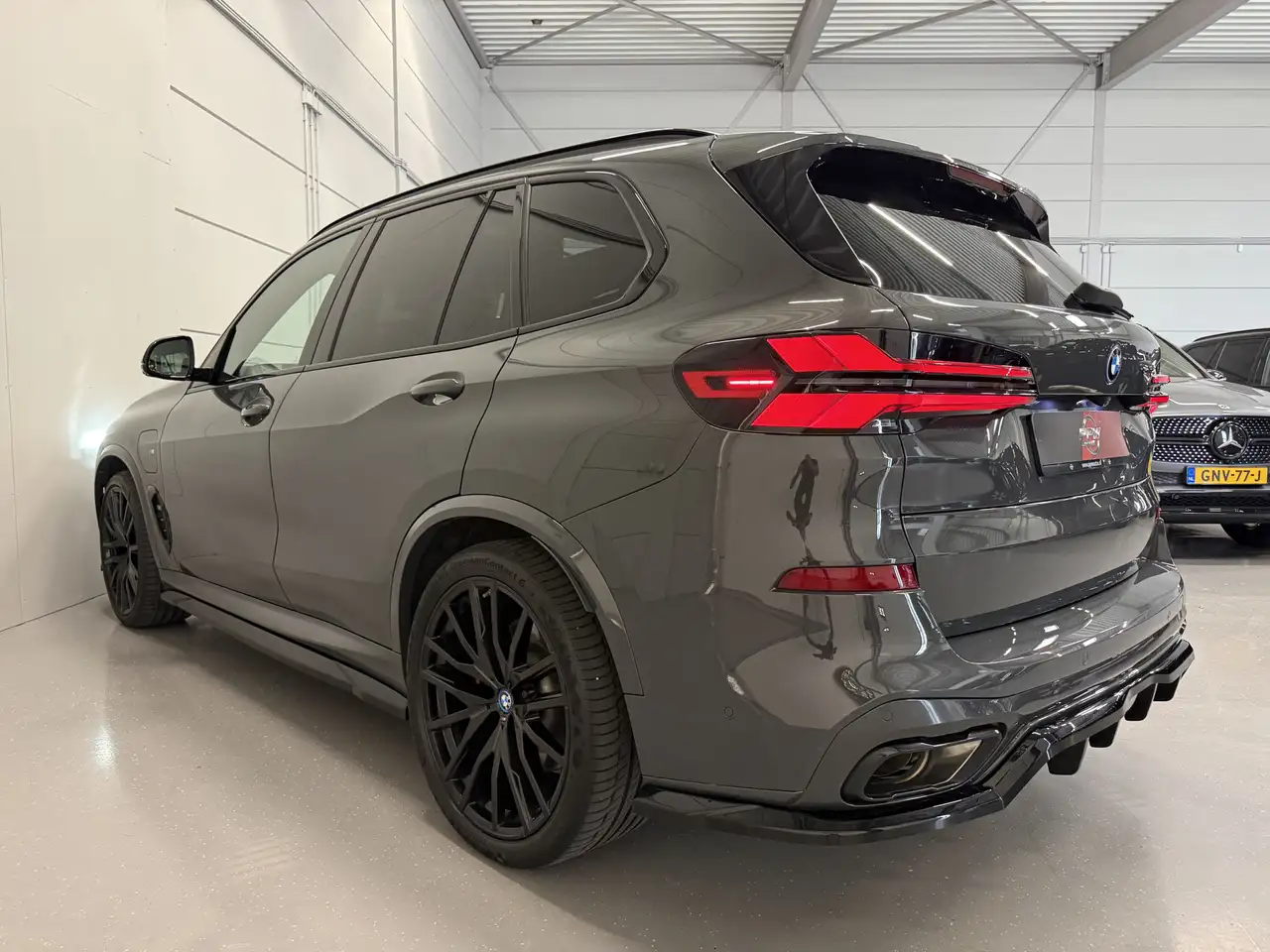 BMW X5 xDrive50e M-Sport DRAVITGRAU/PANO/22"/M-SPORTSTOEL, миниатюра 9
