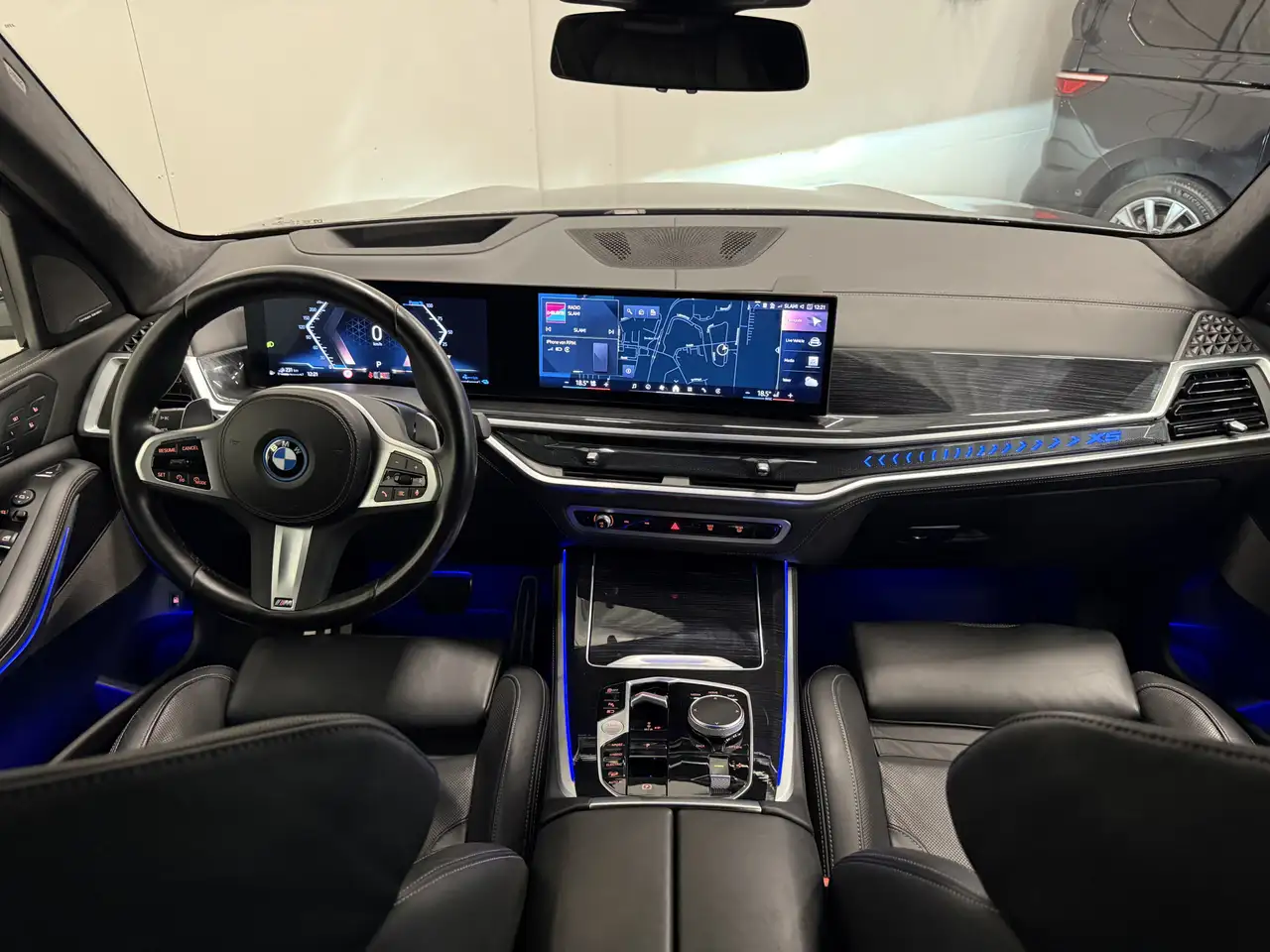 BMW X5 xDrive50e M-Sport DRAVITGRAU/PANO/22"/M-SPORTSTOEL, миниатюра 16