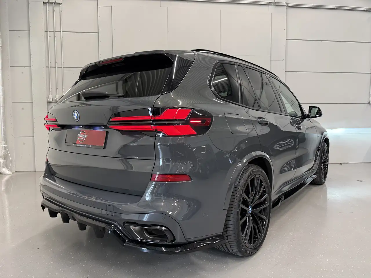 BMW X5 xDrive50e M-Sport DRAVITGRAU/PANO/22"/M-SPORTSTOEL, миниатюра 7