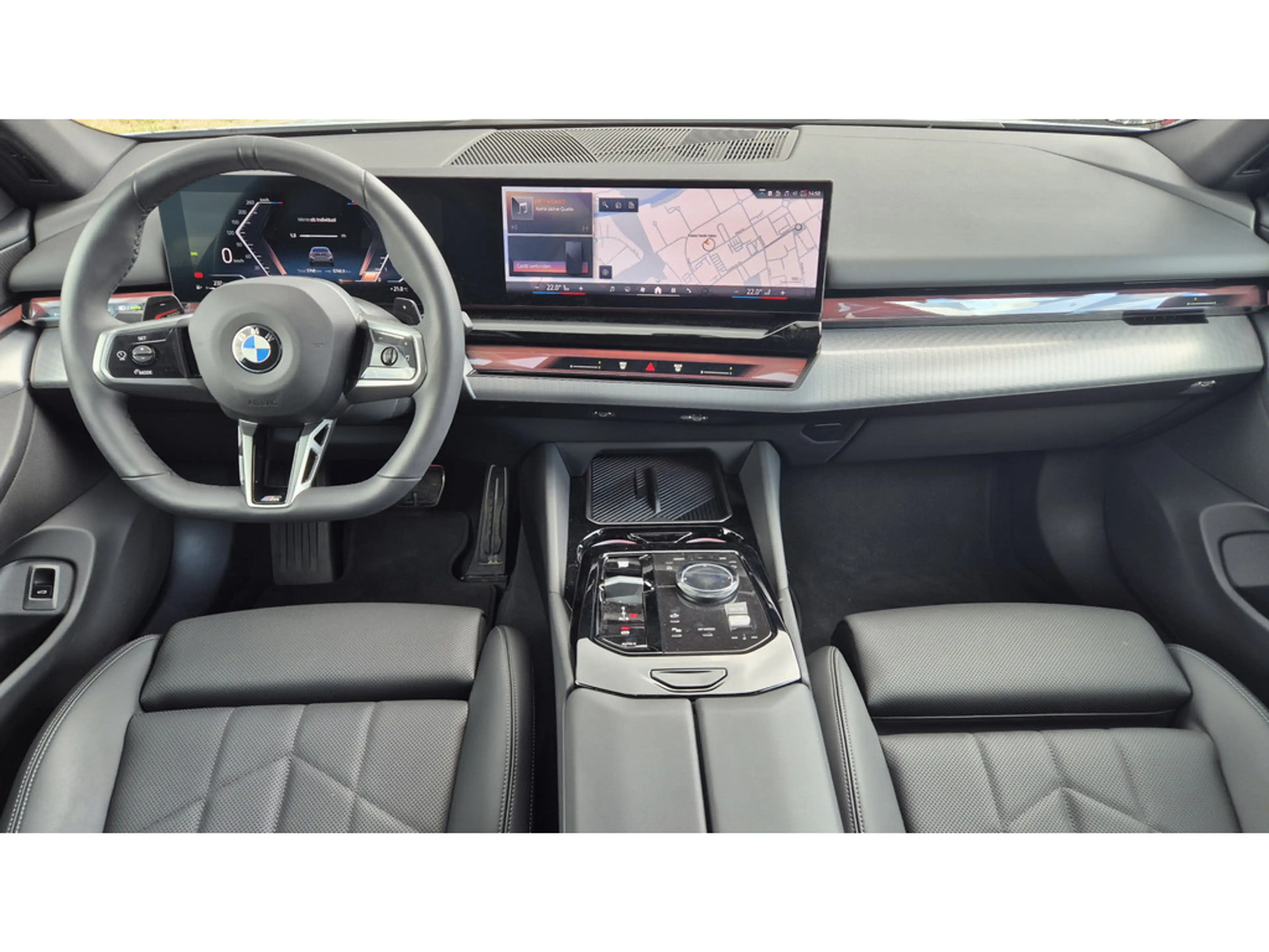 BMW 520 i Touring M-Sport ACC+H/K+KAM+LED+NAVI+SHZ — photo 6