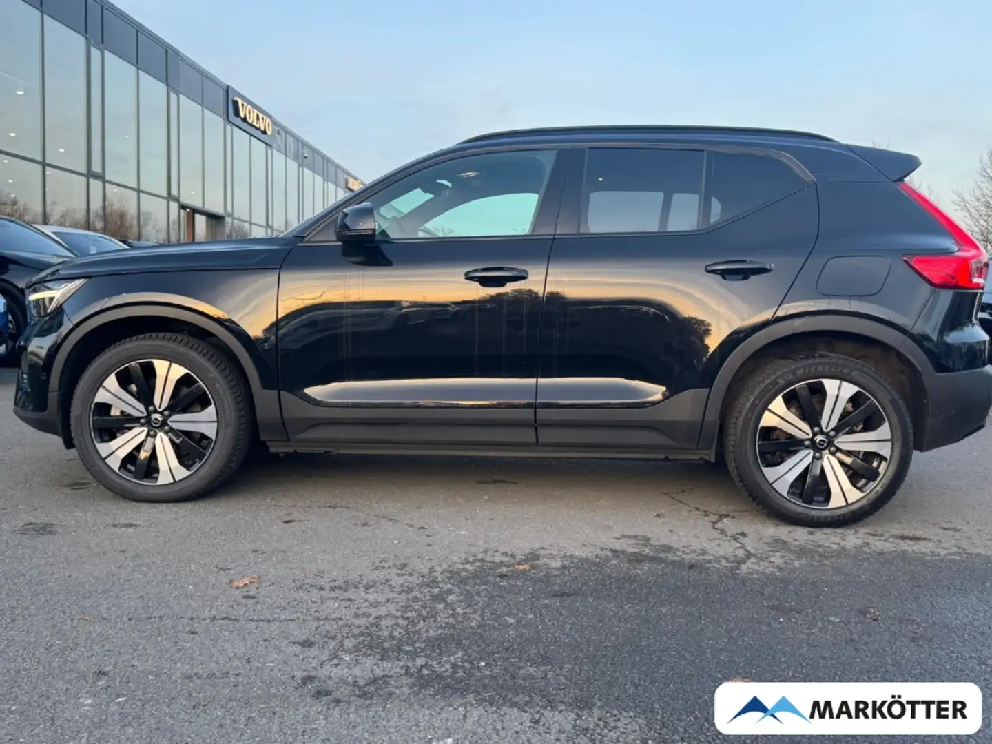 Volvo XC40 Ultimate Recharge Pure ACC/360/BLIS/PANO Schwarz - 2