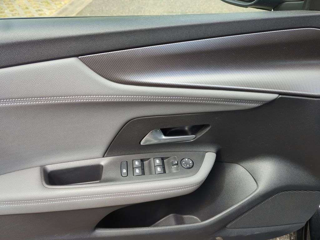 Opel Mokka E