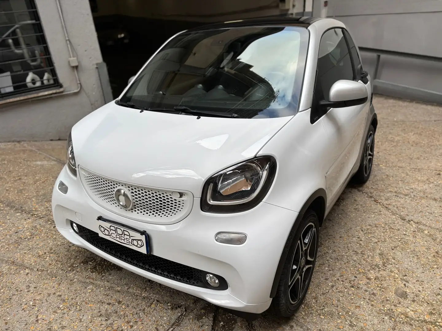 smart forTwo 1.0 Passion 71cv twinamic Bianco - 1