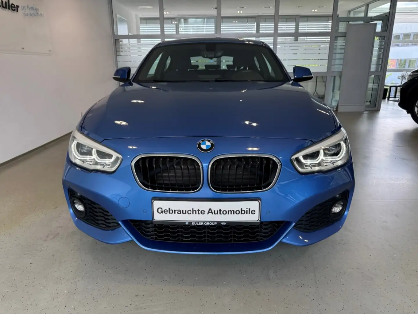 BMW 120 i A 3-Türer Sportpaket Soundsystem LED Mehrzonenkl Bleu - 2