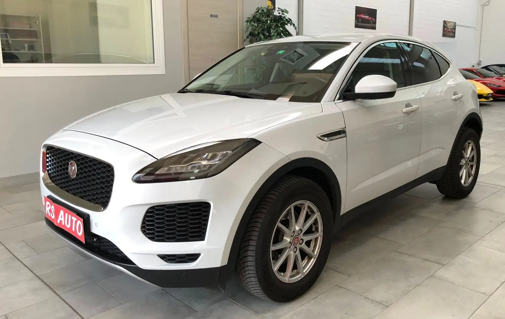 Jaguar E-Pace 2.0d i4 S awd 180cv auto Bianco - 1