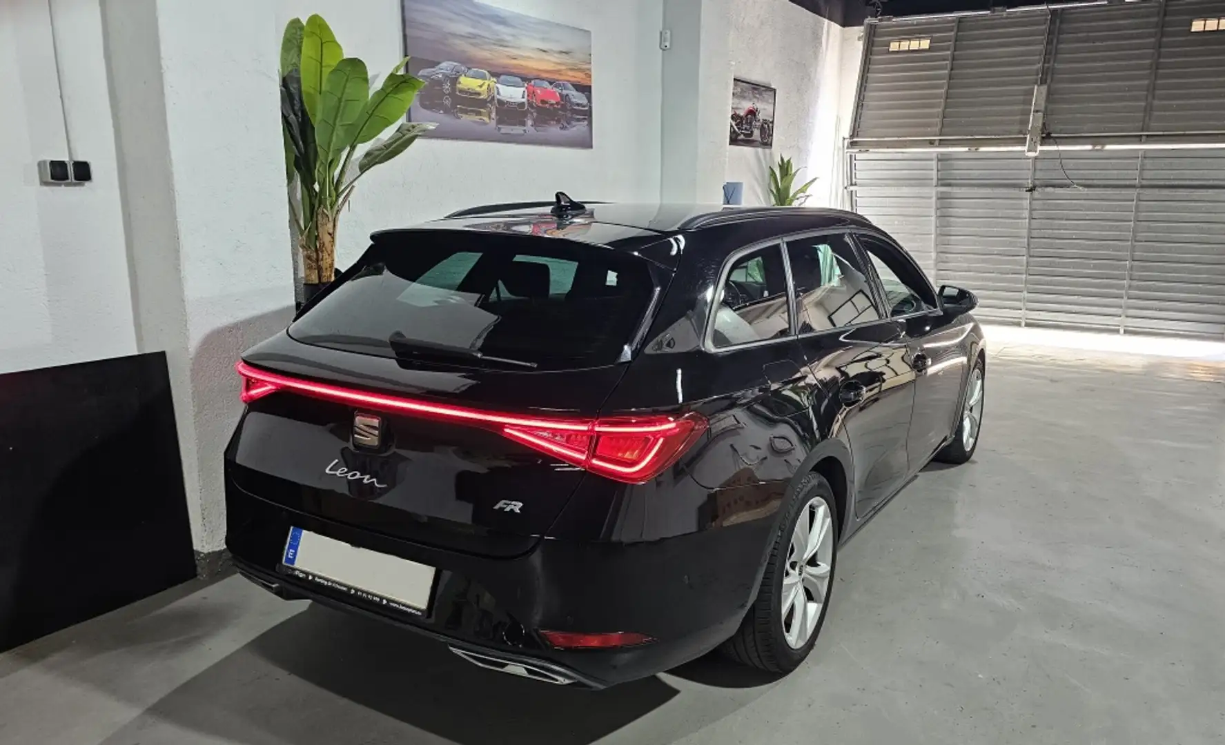SEAT Leon ST 1.5 EcoTSI S&S FR Fast Edition Plus DSG7 150 Negro - 2