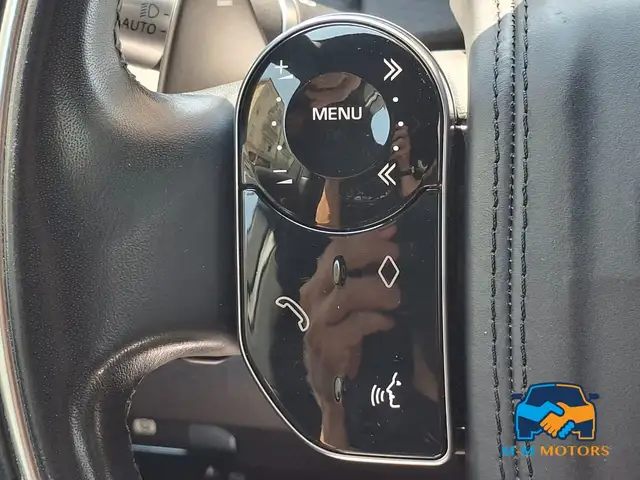Land Rover Range Rover Evoque view 19