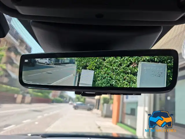Land Rover Range Rover Evoque view 9