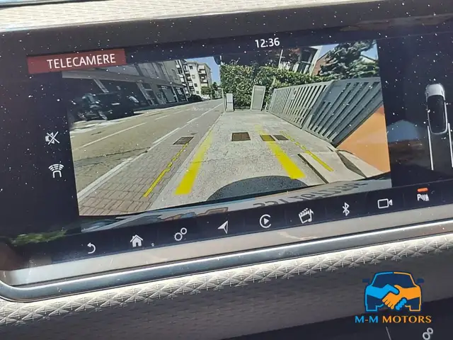 Land Rover Range Rover Evoque view 29